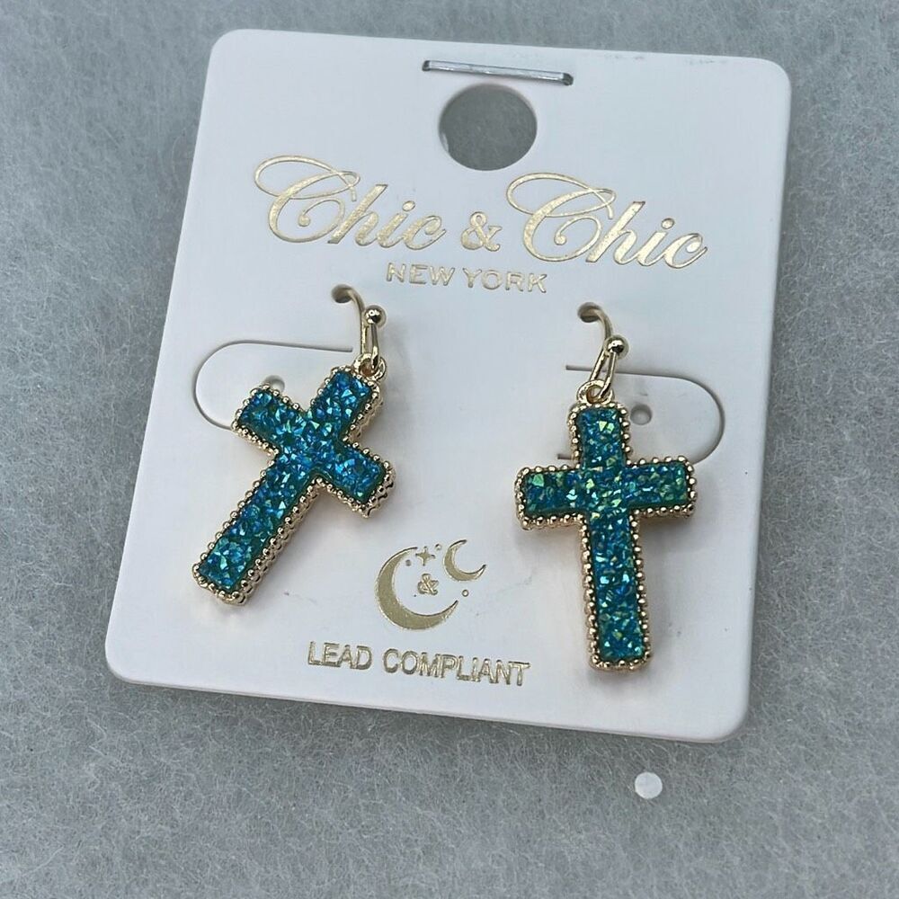NWT Chic & Chic shimmering druzy quartz cross in turquoise blue earrings.